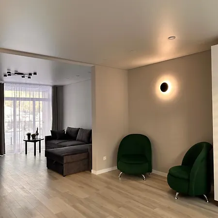 Park House Apartment *